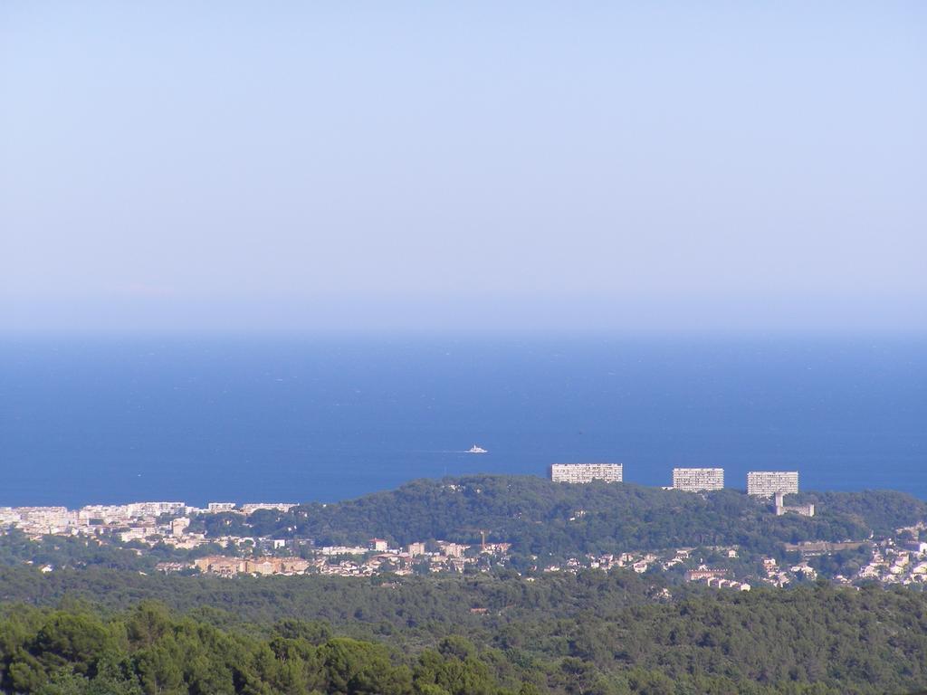 Le Mas Des Cigales Tourrettes-sur-Loup Bagian luar foto
