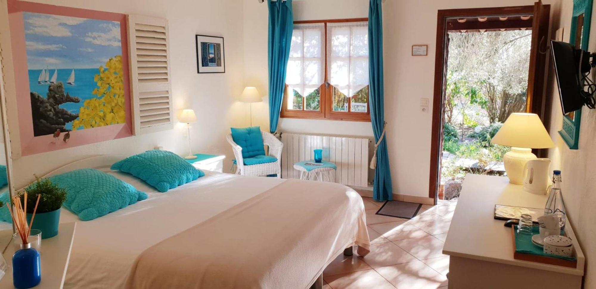Le Mas Des Cigales Tourrettes-sur-Loup Bagian luar foto